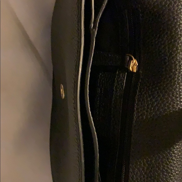 Michael Kors Satchel purse in excellent condition - Picture 6 of 7